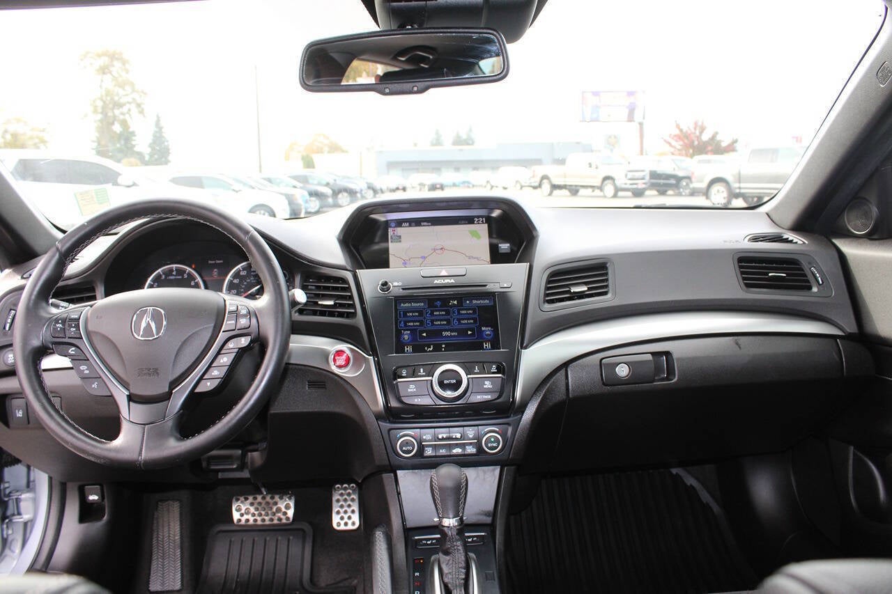 2016 Acura ILX w/Premium w/A SPEC 4dr Sedan and A Package