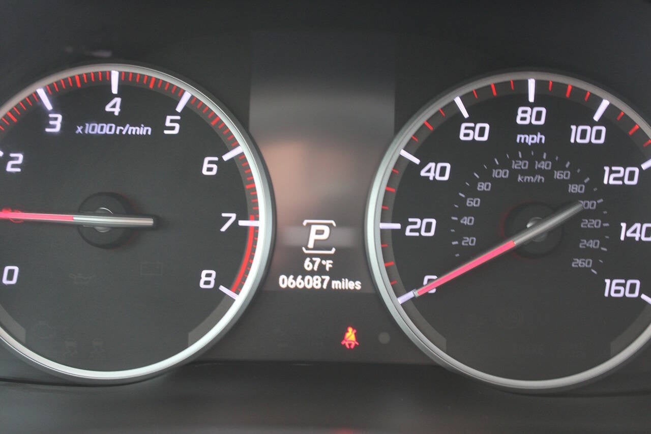 2016 Acura ILX w/Premium w/A SPEC 4dr Sedan and A Package