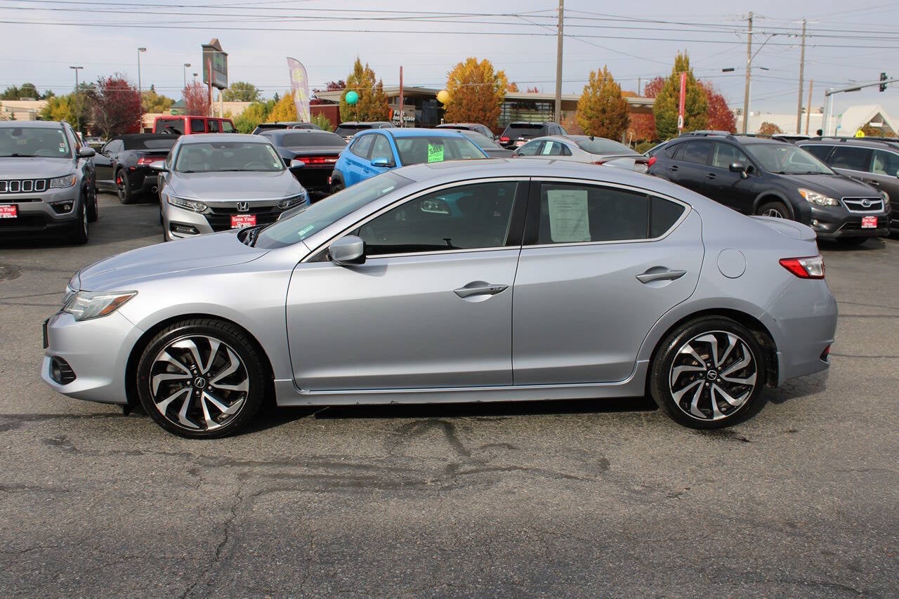 2016 Acura ILX w/Premium w/A SPEC 4dr Sedan and A Package