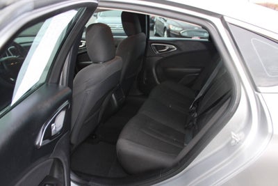 2016 Chrysler 200 Limited 4dr Sedan