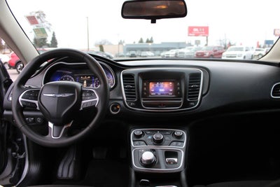 2016 Chrysler 200 Limited 4dr Sedan