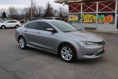 2016 Chrysler 200 Limited 4dr Sedan