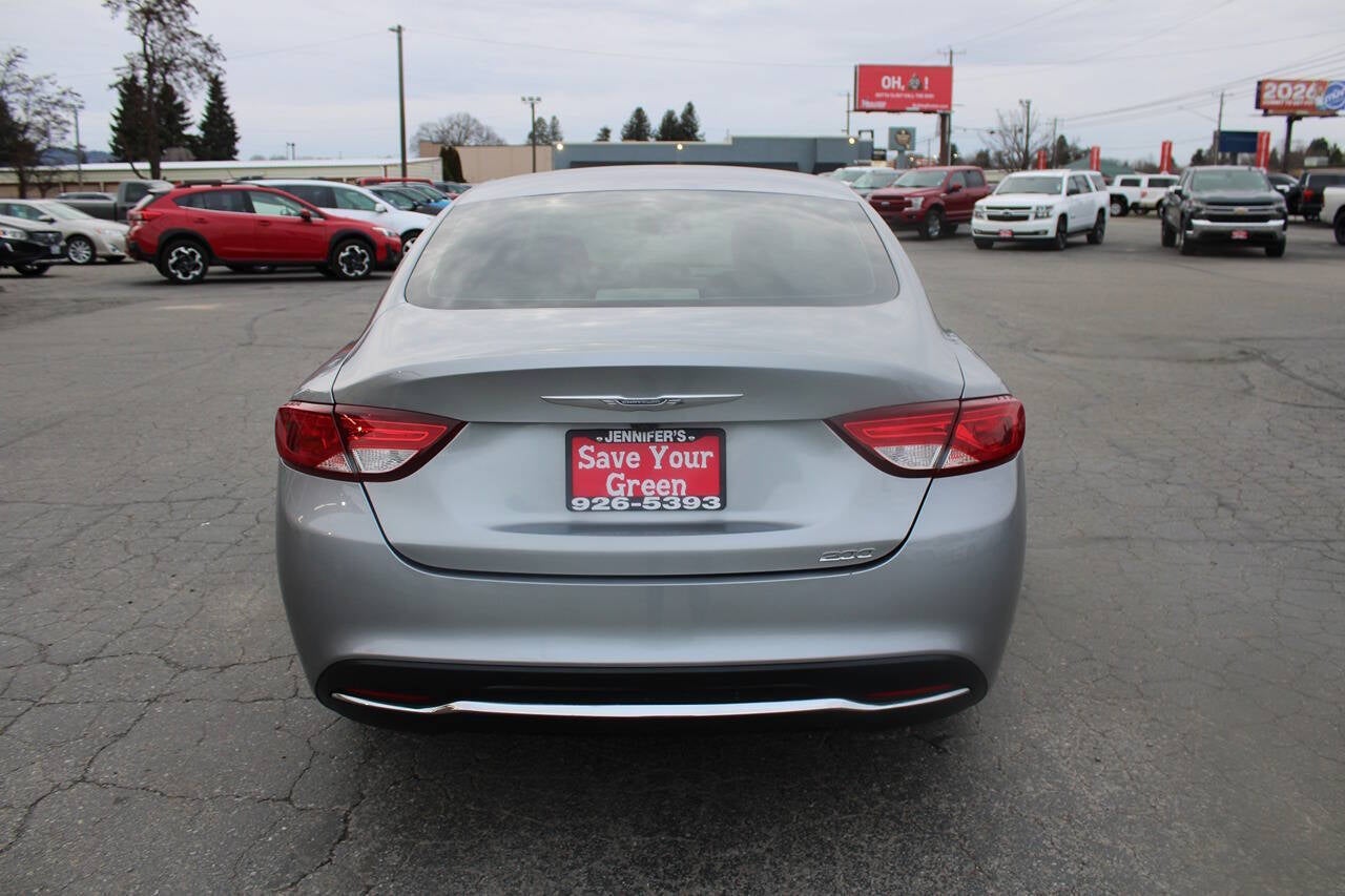 2016 Chrysler 200 Limited 4dr Sedan
