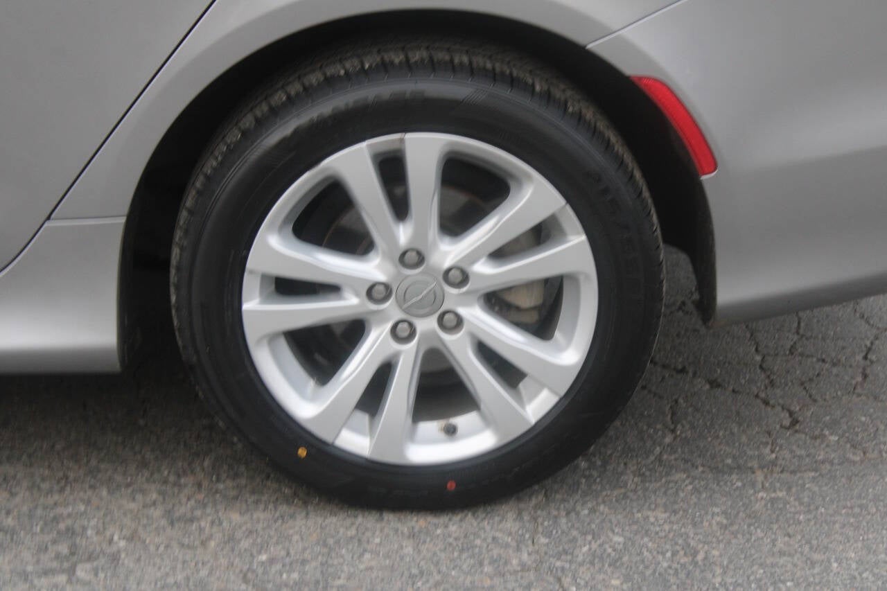 2016 Chrysler 200 Limited 4dr Sedan