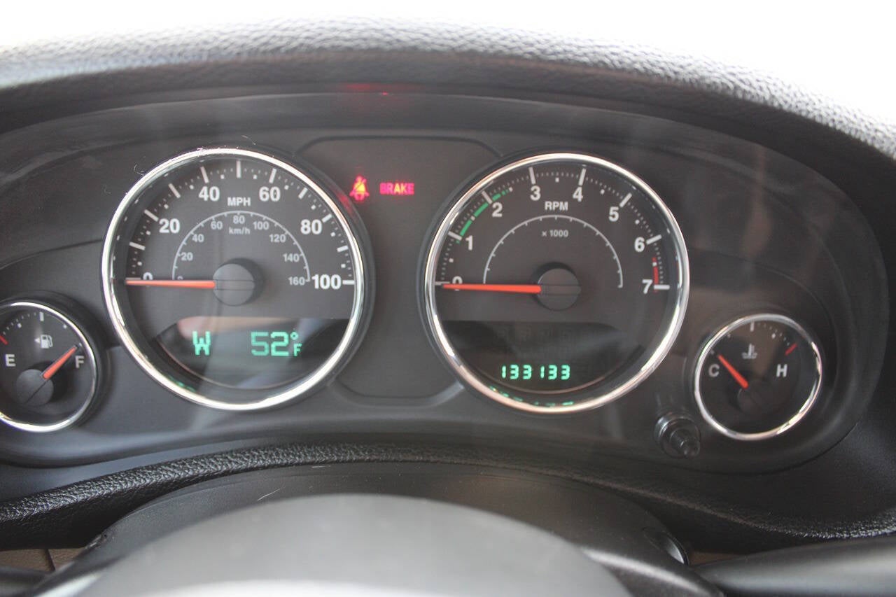 2013 Jeep Wrangler Sahara 4x4 2dr SUV