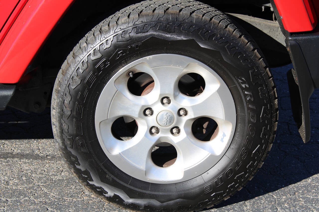 2014 Jeep Wrangler Unlimited Sahara 4x4 4dr SUV