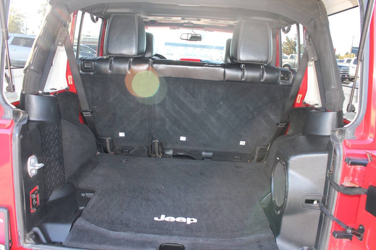 2014 Jeep Wrangler Unlimited Sahara 4x4 4dr SUV