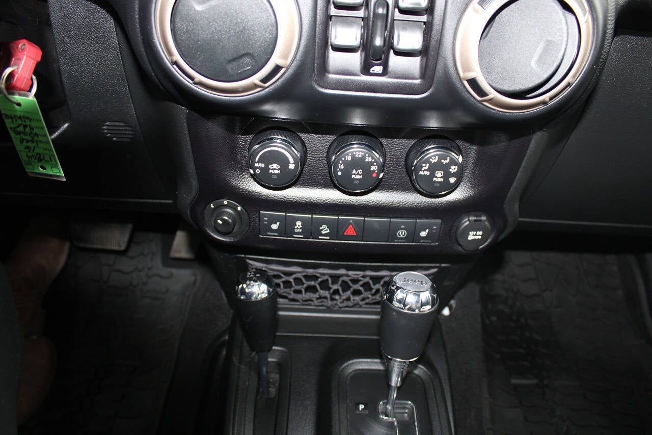 2016 Jeep Wrangler Unlimited Sahara 4x4 4dr SUV