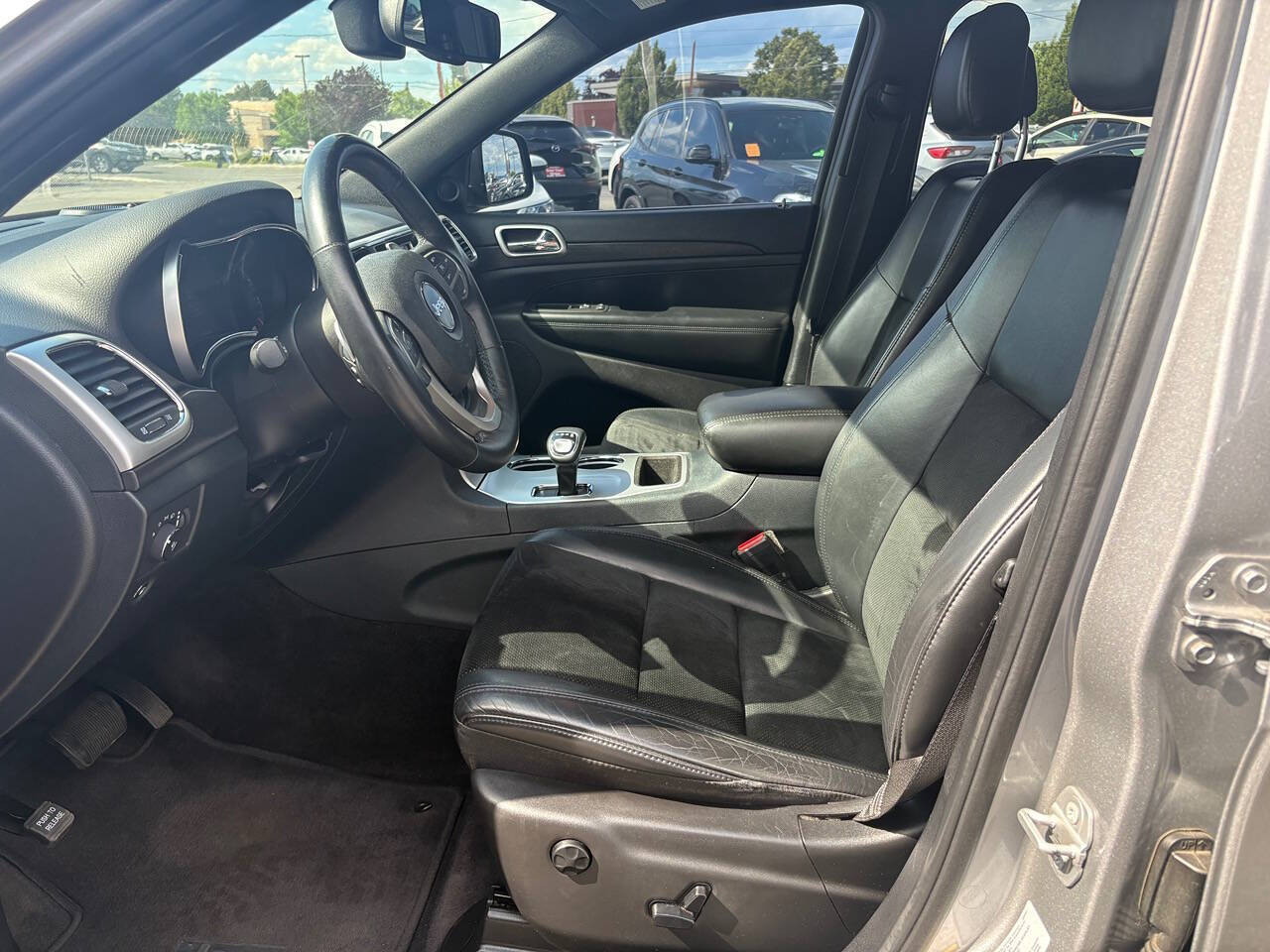 2015 Jeep Grand Cherokee Laredo 4x4 4dr SUV
