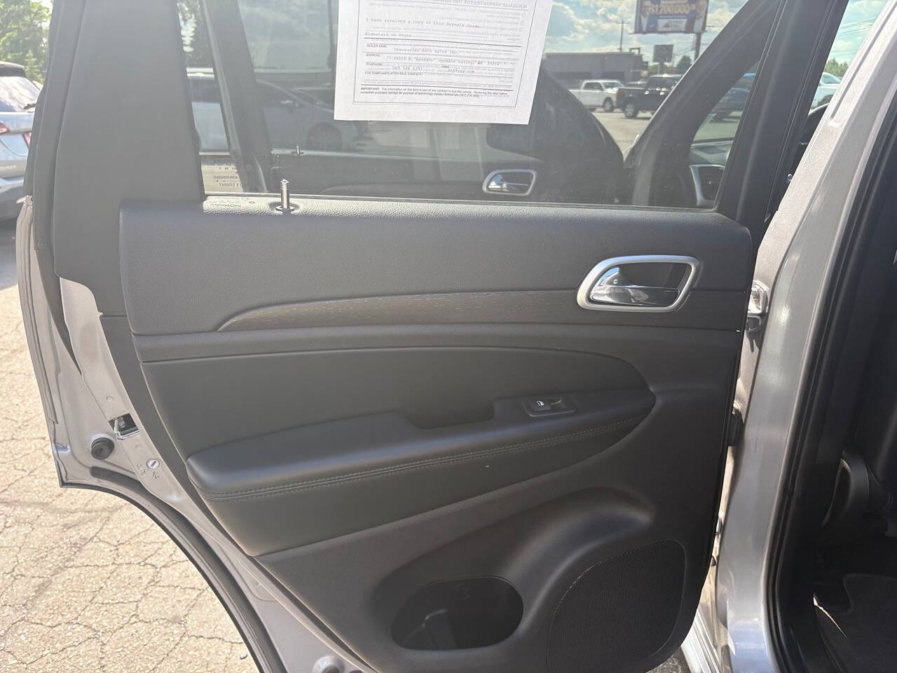 2015 Jeep Grand Cherokee Laredo 4x4 4dr SUV