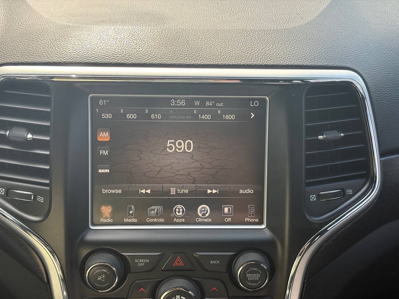 2015 Jeep Grand Cherokee Laredo 4x4 4dr SUV