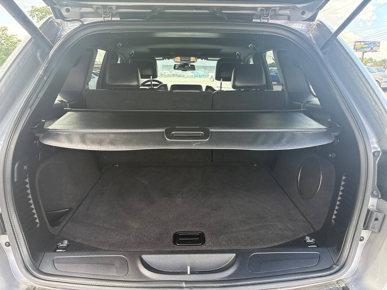 2015 Jeep Grand Cherokee Laredo 4x4 4dr SUV