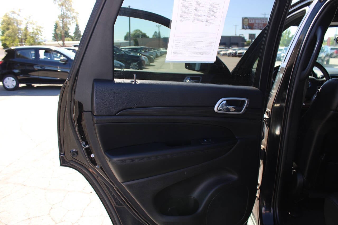 2021 Jeep Grand Cherokee Laredo E 4x4 4dr SUV