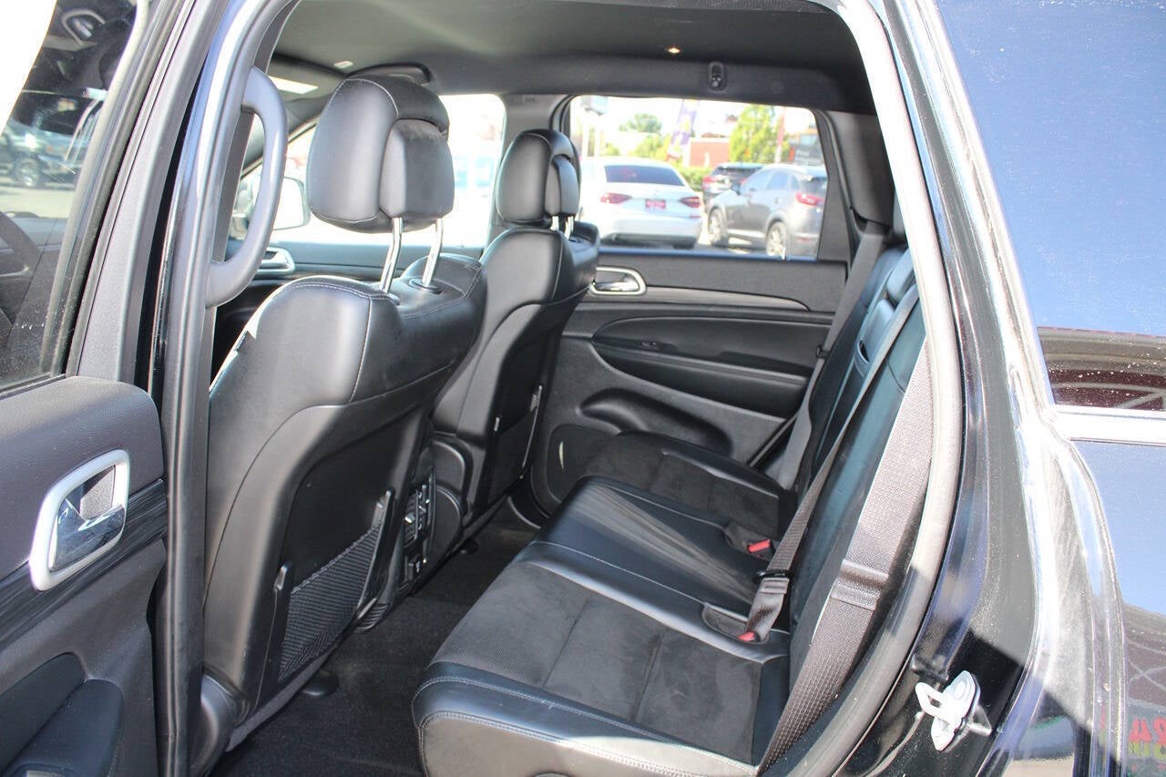 2021 Jeep Grand Cherokee Laredo E 4x4 4dr SUV