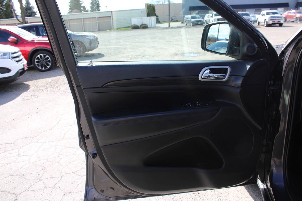 2021 Jeep Grand Cherokee Laredo E 4x4 4dr SUV