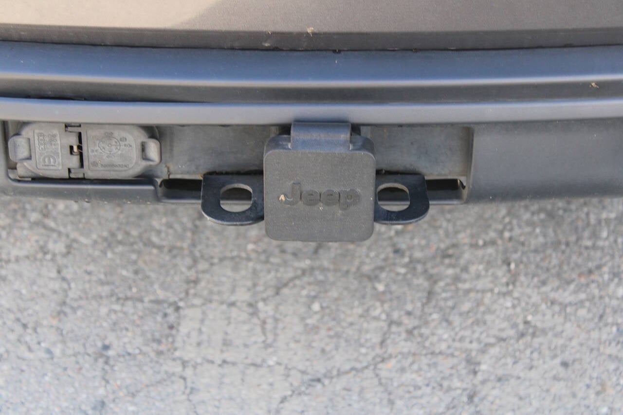 2021 Jeep Grand Cherokee Laredo E 4x4 4dr SUV