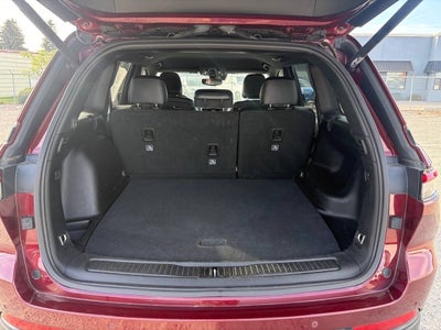 2024 Jeep Grand Cherokee Laredo 4x4 4dr SUV