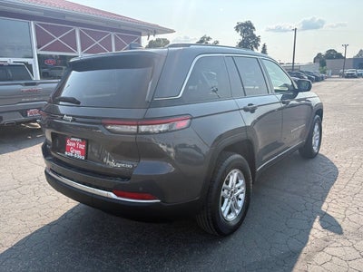 2023 Jeep Grand Cherokee Laredo 4x4 4dr SUV