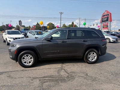 2023 Jeep Grand Cherokee Laredo 4x4 4dr SUV