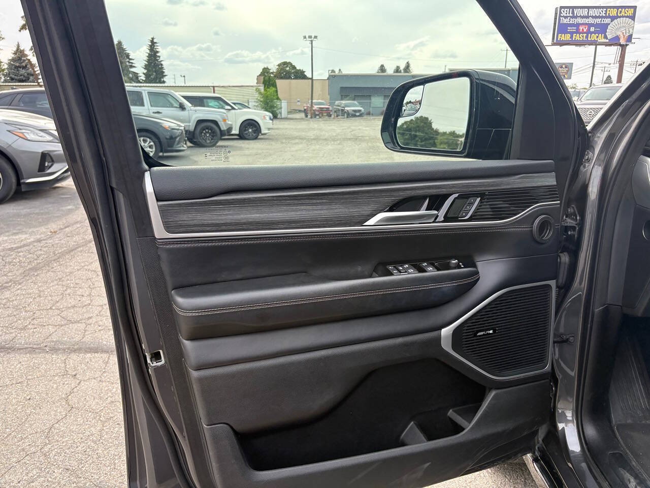 2024 Jeep Wagoneer L Series II 4x4 4dr SUV