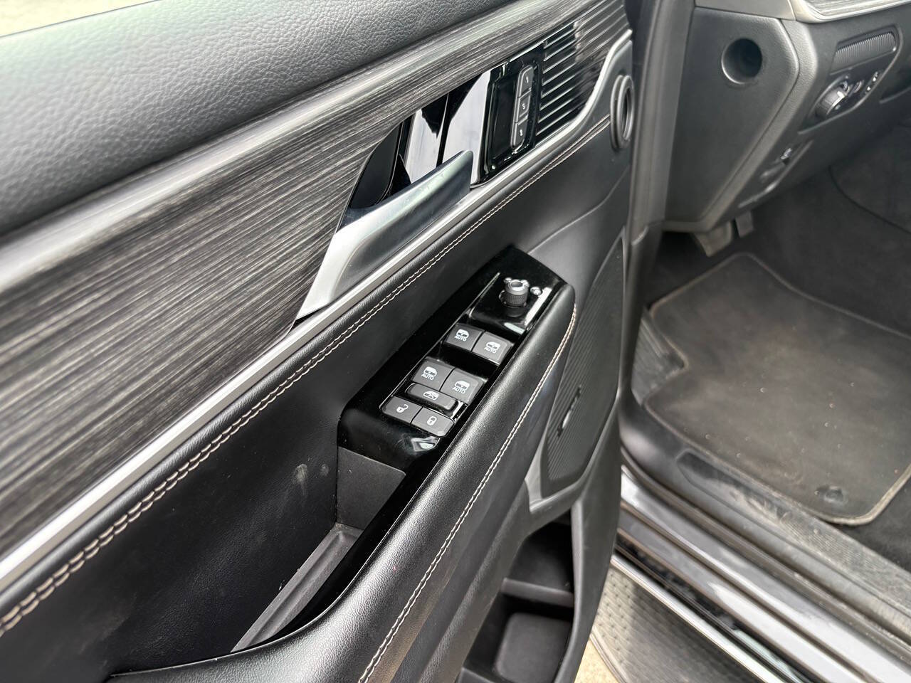 2024 Jeep Wagoneer L Series II 4x4 4dr SUV