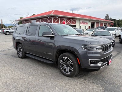 2024 Jeep Wagoneer L Series II 4x4 4dr SUV