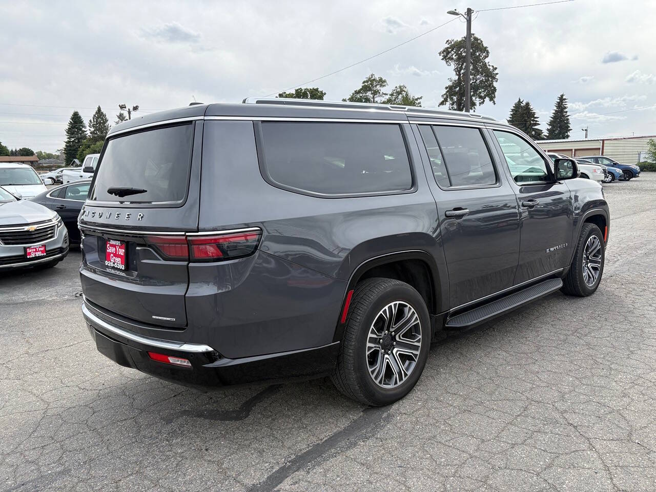 2024 Jeep Wagoneer L Series II 4x4 4dr SUV