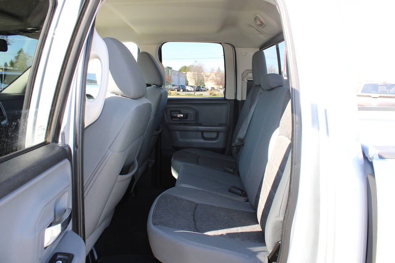 2014 RAM 1500 SLT 4x4 4dr Quad Cab 6.3 ft. SB Pickup