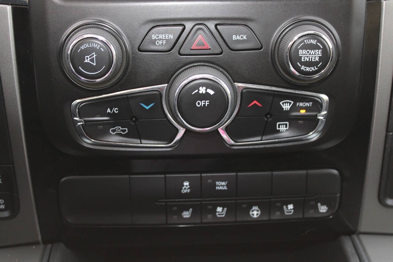 2015 RAM 1500 Sport 4x4 4dr Quad Cab 6.3 ft. SB Pickup