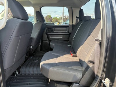 2019 RAM 1500 Classic Tradesman 4x4 4dr Crew Cab 5.5 ft. SB Pickup