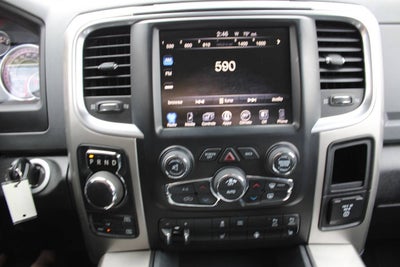 2017 RAM 1500 SLT 4x4 4dr Crew Cab 5.5 ft. SB Pickup