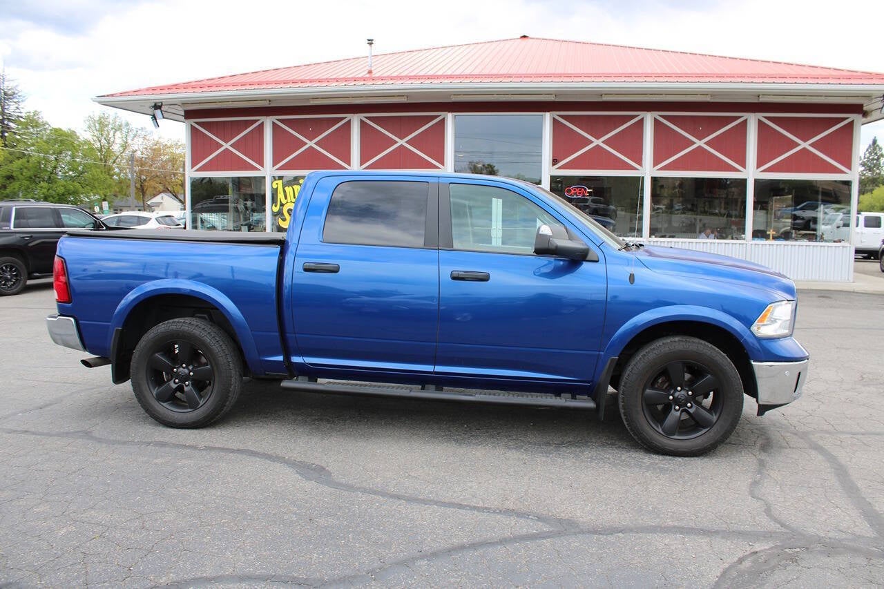 2017 RAM 1500 SLT 4x4 4dr Crew Cab 5.5 ft. SB Pickup