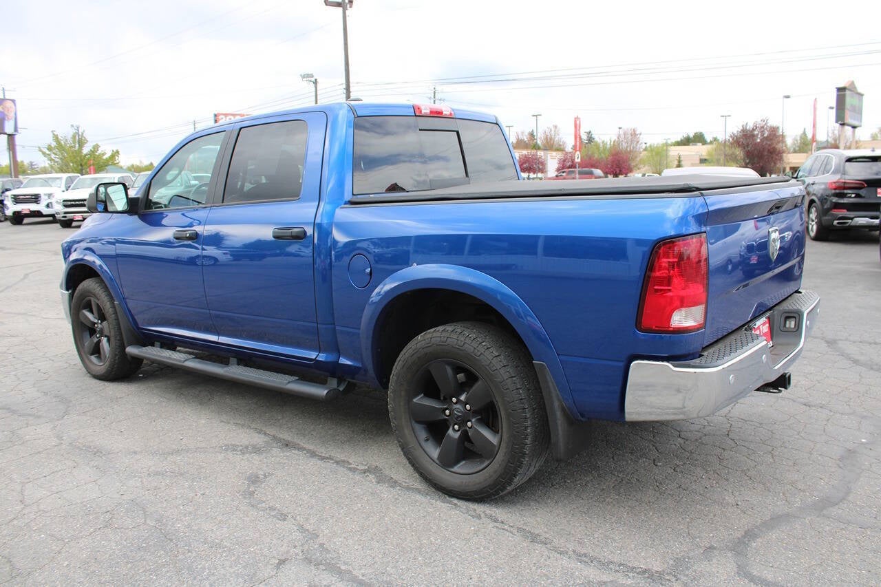 2017 RAM 1500 SLT 4x4 4dr Crew Cab 5.5 ft. SB Pickup