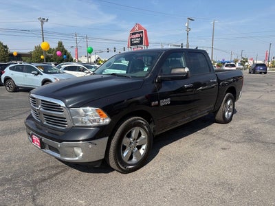 2017 RAM 1500 SLT 4x4 4dr Crew Cab 5.5 ft. SB Pickup