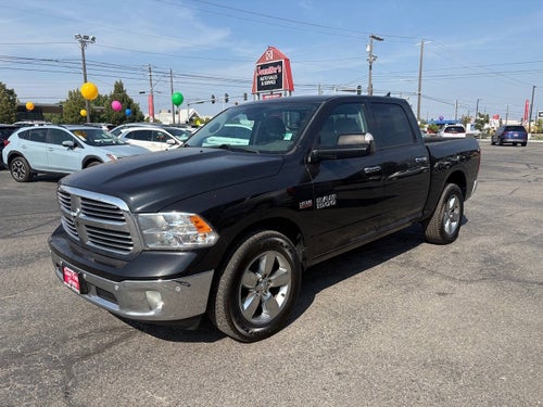 2017 RAM 1500 SLT 4x4 4dr Crew Cab 5.5 ft. SB Pickup
