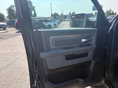 2017 RAM 1500 SLT 4x4 4dr Crew Cab 5.5 ft. SB Pickup