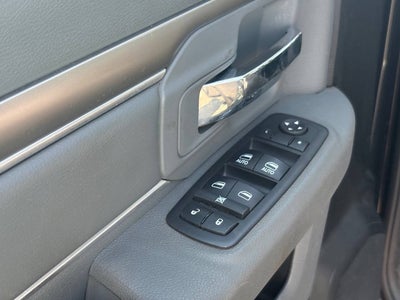 2017 RAM 1500 SLT 4x4 4dr Crew Cab 5.5 ft. SB Pickup