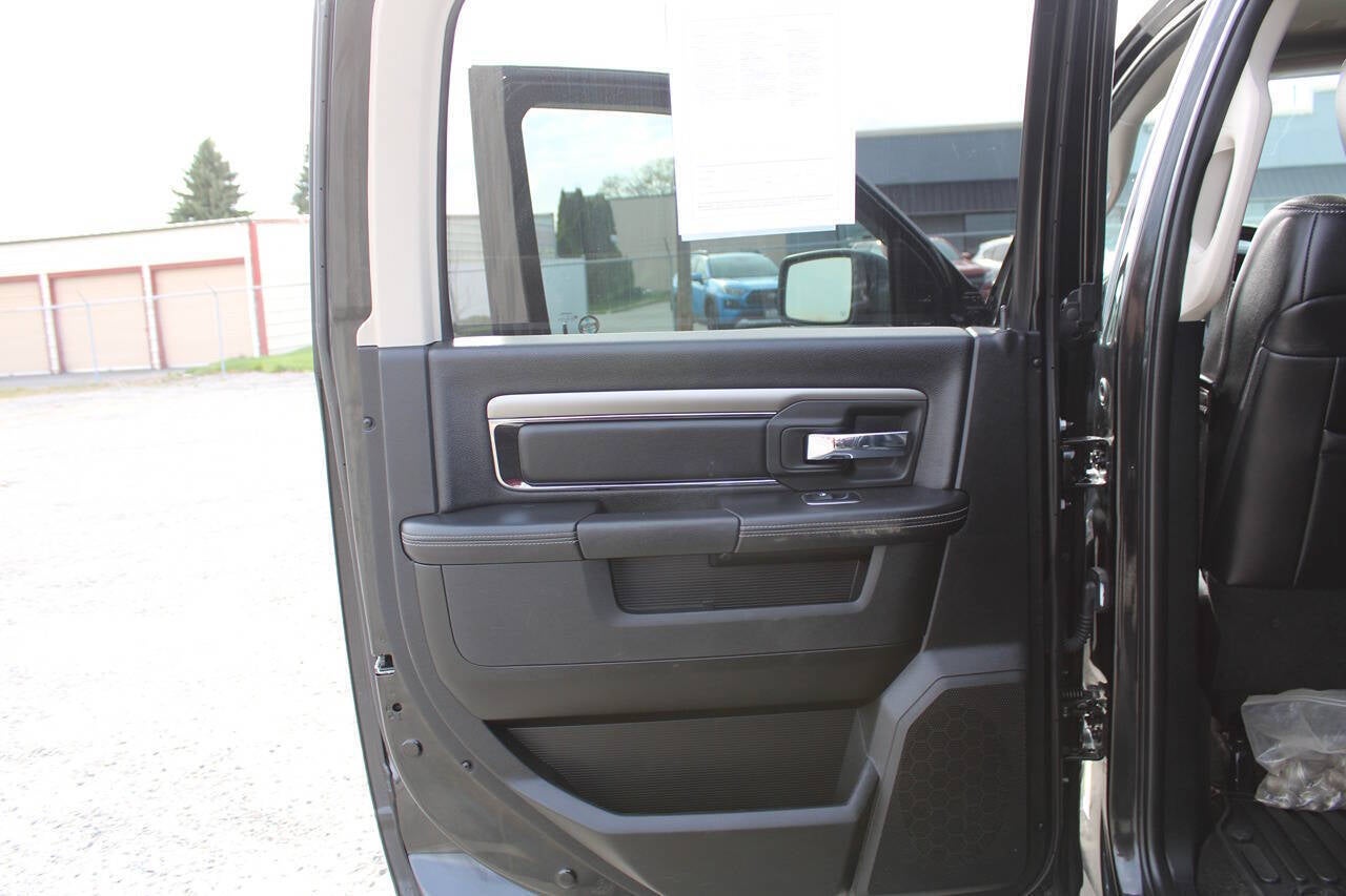 2017 RAM 1500 Sport 4x4 4dr Crew Cab 5.5 ft. SB Pickup