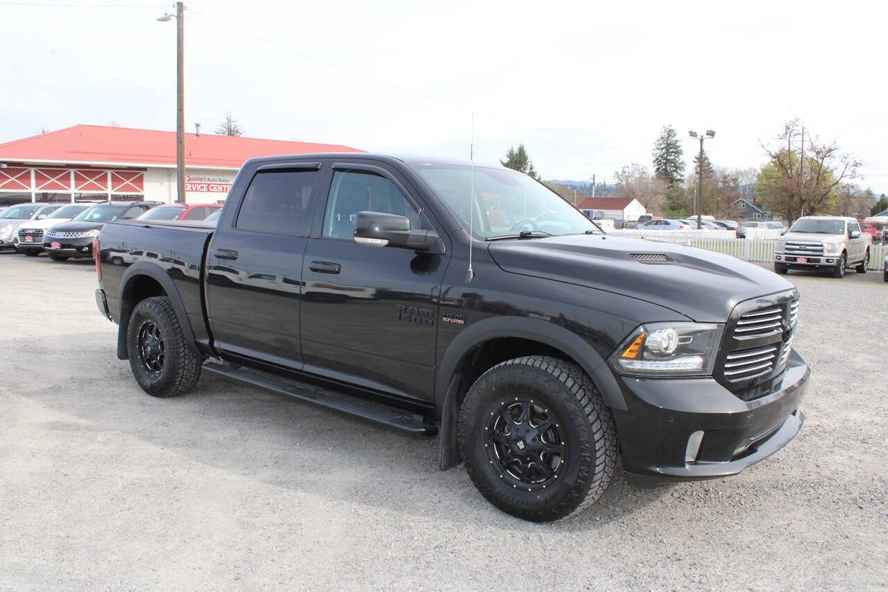 2017 RAM 1500 Sport 4x4 4dr Crew Cab 5.5 ft. SB Pickup