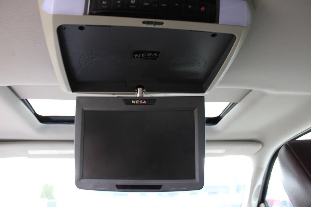 2013 RAM 1500 Laramie Longhorn 4x4 4dr Crew Cab 5.5 ft. SB Pickup