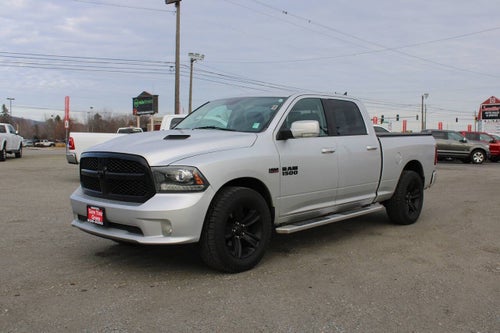 2017 RAM 1500 Night 4x4 4dr Crew Cab 6.3 ft. SB Pickup