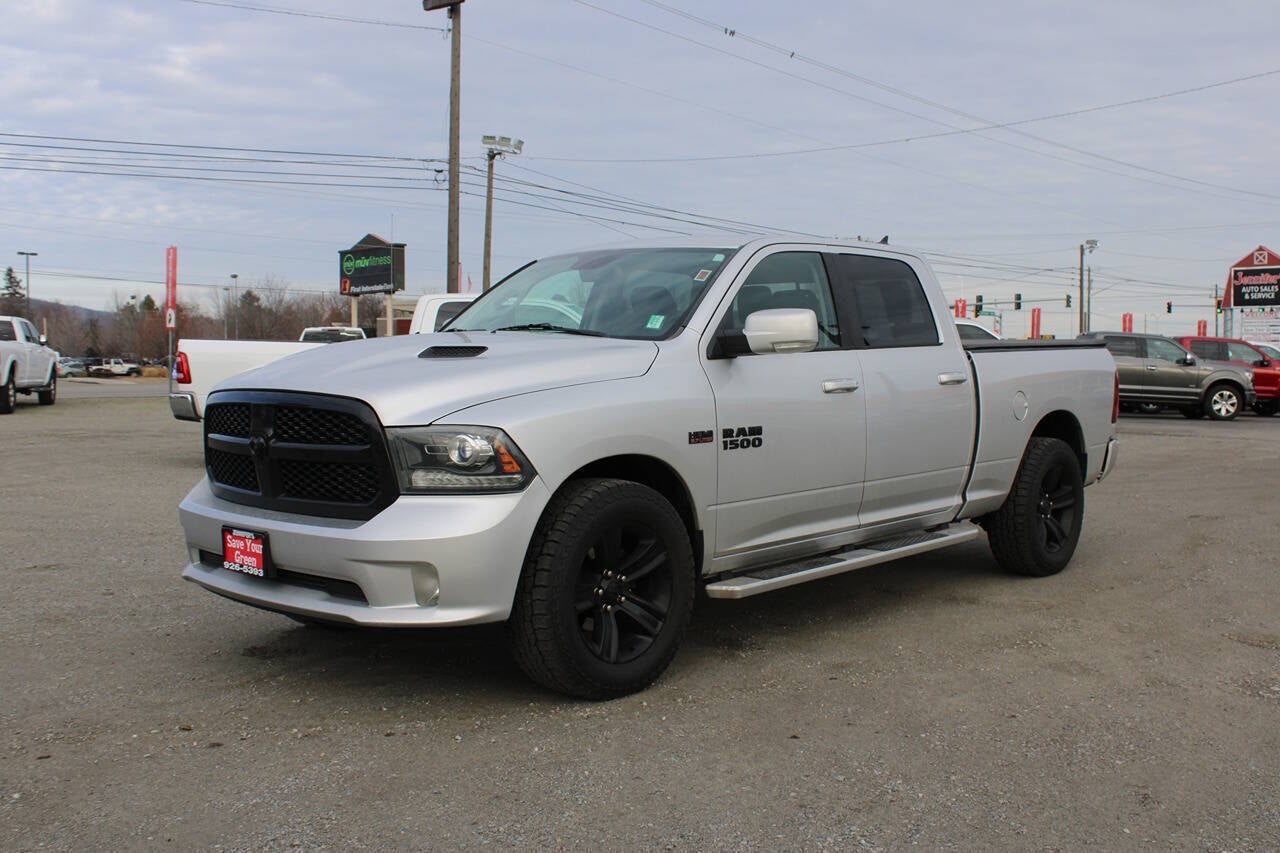 2017 RAM 1500 Night 4x4 4dr Crew Cab 6.3 ft. SB Pickup