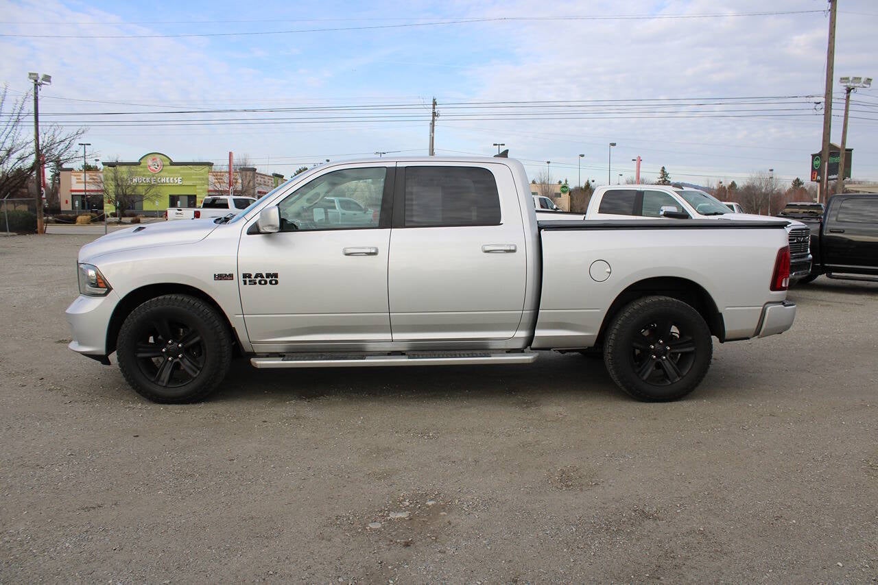 2017 RAM 1500 Night 4x4 4dr Crew Cab 6.3 ft. SB Pickup