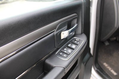 2017 RAM 1500 Night 4x4 4dr Crew Cab 6.3 ft. SB Pickup