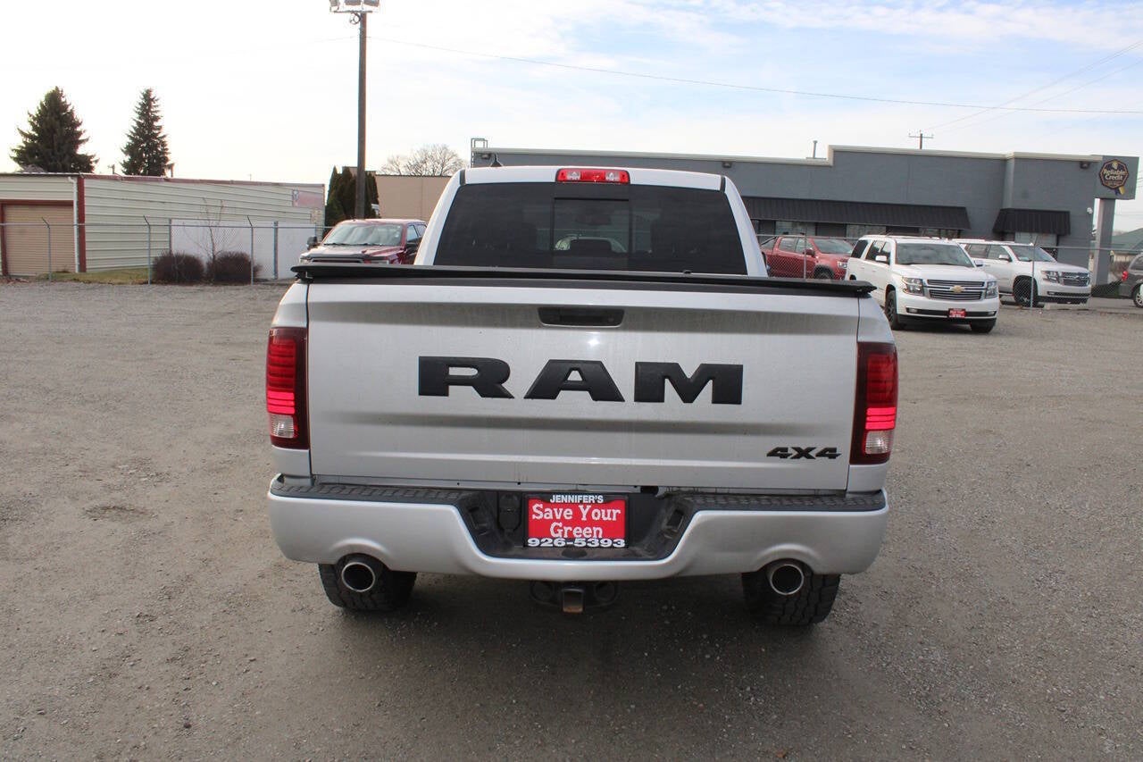 2017 RAM 1500 Night 4x4 4dr Crew Cab 6.3 ft. SB Pickup