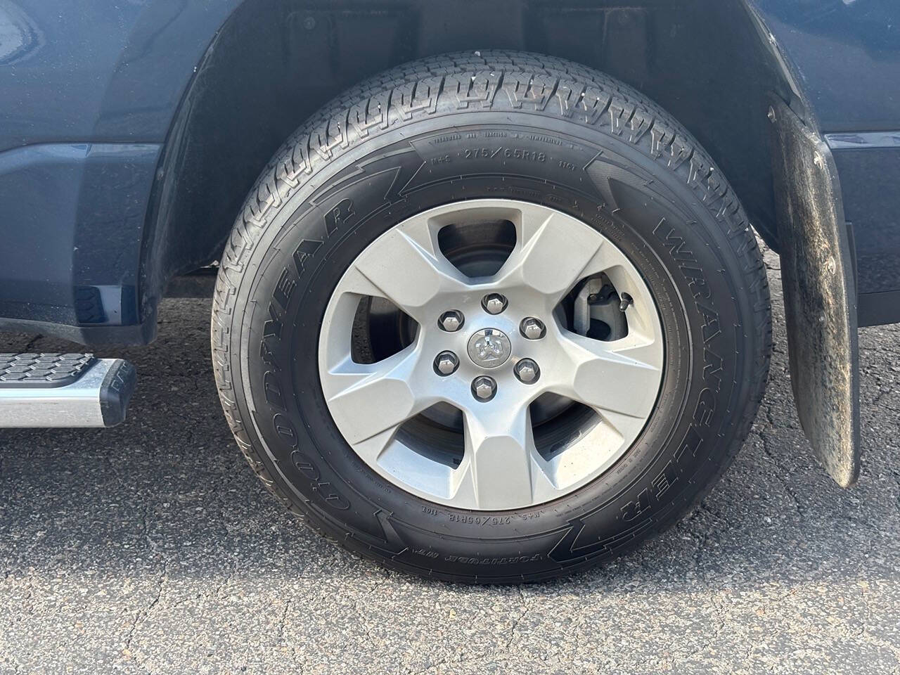 2022 RAM 1500 Lone Star 4x4 4dr Crew Cab 5.6 ft. SB Pickup