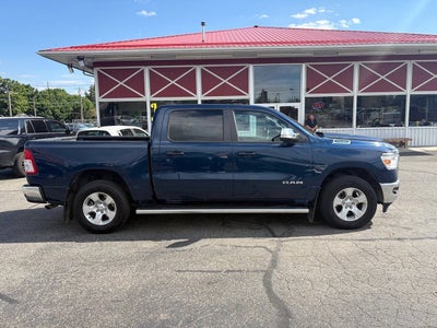 2022 RAM 1500 Lone Star 4x4 4dr Crew Cab 5.6 ft. SB Pickup