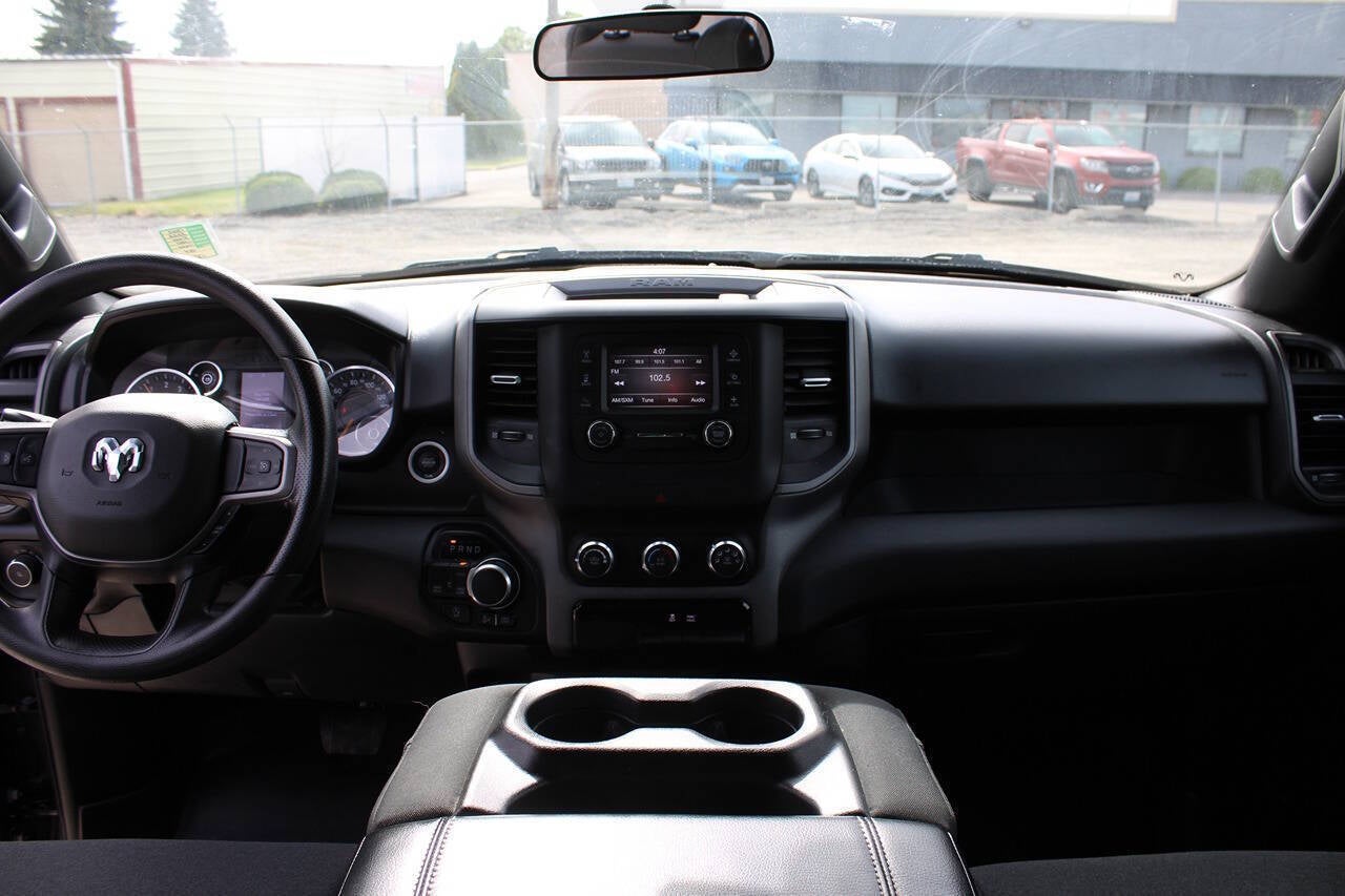 2022 RAM 1500 Tradesman 4x4 4dr Crew Cab 5.6 ft. SB Pickup