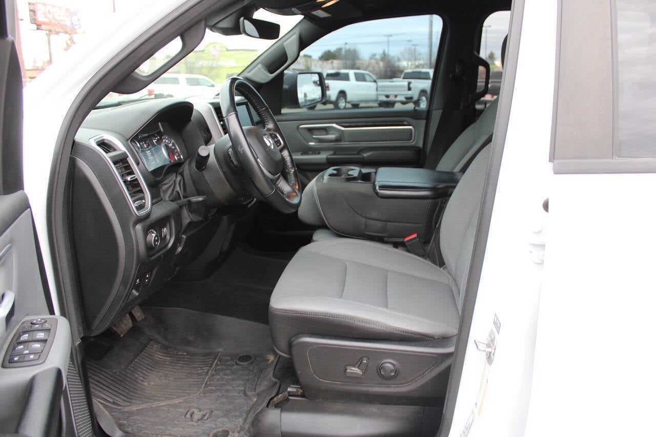 2022 RAM 1500 Big Horn 4x4 4dr Crew Cab 6.4 ft. SB Pickup