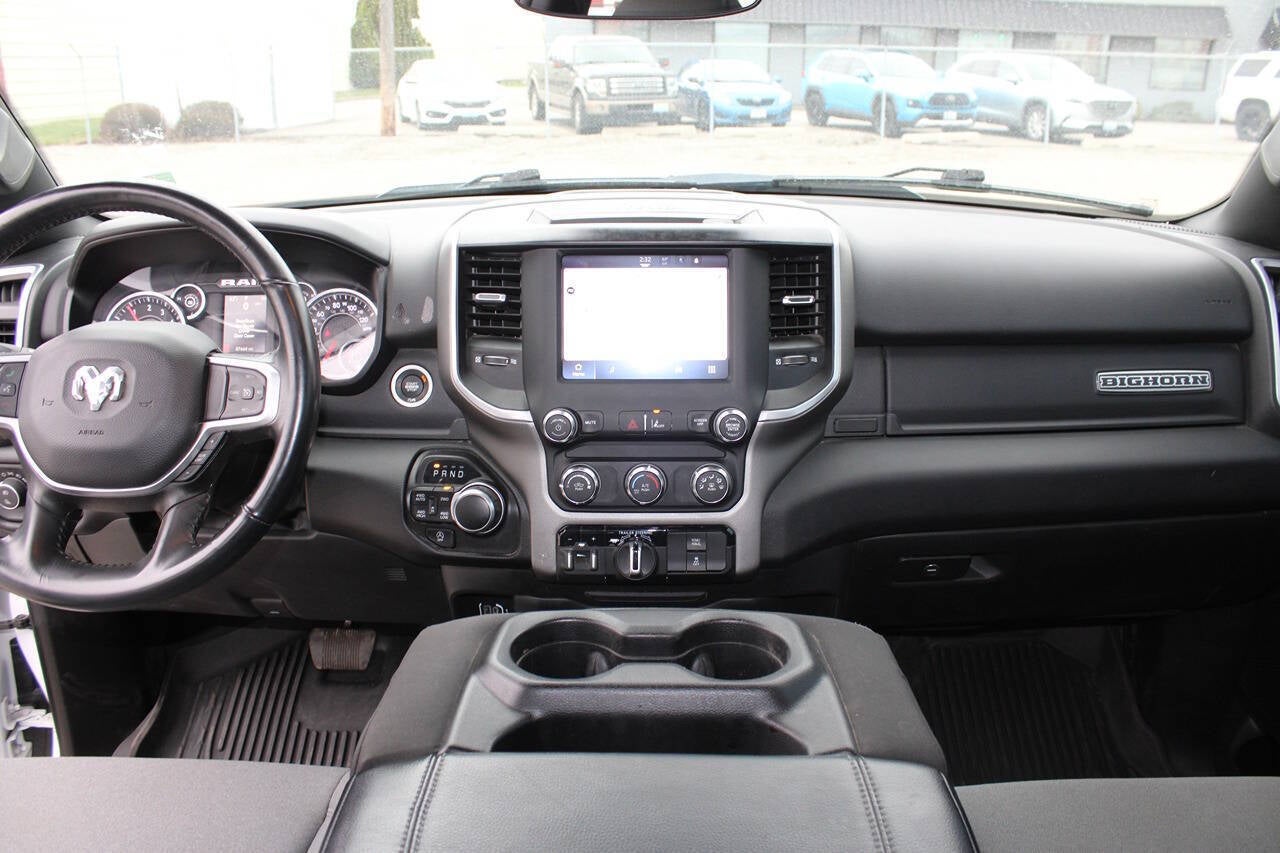 2022 RAM 1500 Big Horn 4x4 4dr Crew Cab 6.4 ft. SB Pickup